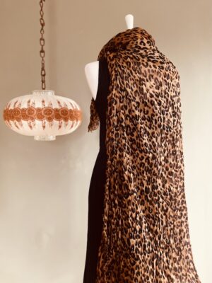 Leopardenmuster-Schal von Louis Vuitton, second hand – Bild 4