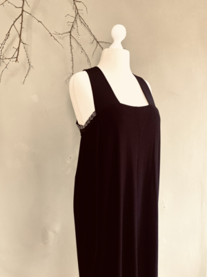 schönes, unkompliziertes Kleid von Okishi, L – Bild 4