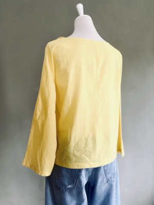strahlend gelbe Bluse, XL – Bild 4