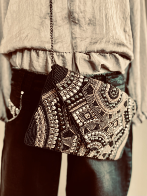 hübsche Tasche mit Perlen von bonprix collection – Bild 3