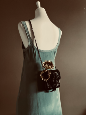 kleine glänzende Tasche von Pura López – Bild 4