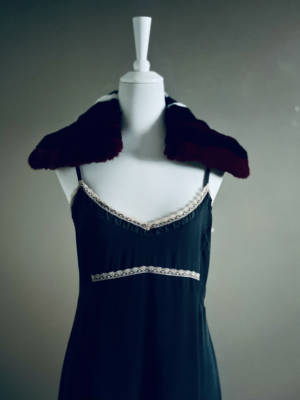 kuscheliger gestreifter Kunstfellkragen – Bild 3