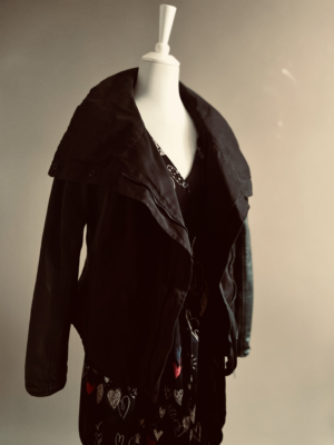 schöne Bikerjacke von tigha, L – Bild 6