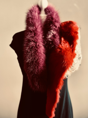 flauschiger Lila Fellkragen – Bild 4