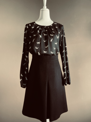 süße Bluse mit Katzenmuster von Esprit, M – Bild 3