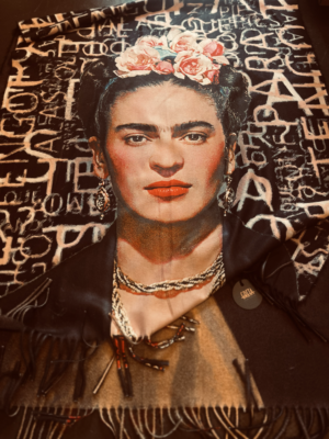 Wunderschönes zartes & weiches Tuch – Bild 1