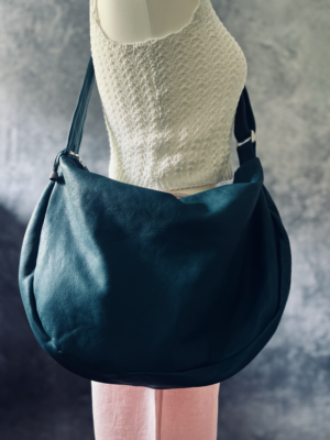 weiche Ledertasche in dunklem Türkis – Bild 5