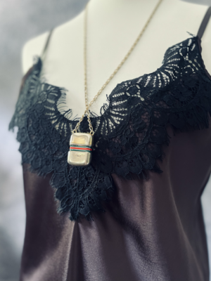 Gucci-Kette mit Anhänger – Bild 2