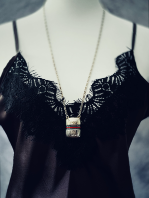 Gucci-Kette mit Anhänger – Bild 1