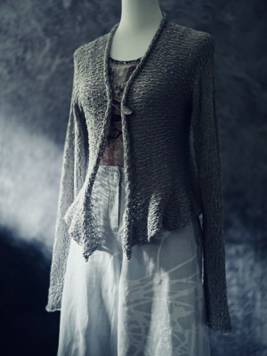 handgefertigte Strickjacke von Esmeralda, S – Bild 1