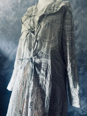 zarte lange Bluse von Absolut, XL – Bild 3