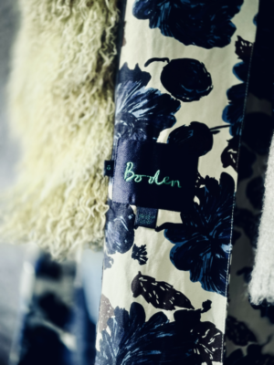 wunderschöner leichter Mantel von Boden, L – Bild 5